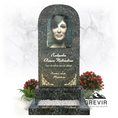 Памятник из цветного гранита Сопка-Бунтина gr970